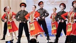 02679 Cossack dance Children         
