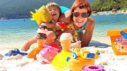 Бьянка и Маша Капуки - Игры на пляже в Турции. Привет, Бьянка!
