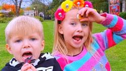 Эльвира и Райан ПУГАЮТ на Хелоуин | Детские песни про Хэлоин |Baby Halloween songs for kids

