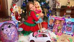 Какие ПОДАРКИ дети нашли под Елкой на Новый Год 2019 My Gifts from Santa
