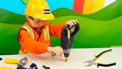 Маленький строитель Даник и Игры с Игрушками для мальчиков - Детские инструменты и машинка Bruder
