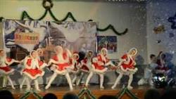 Новогодний утренник Оазис выступление Вероники-танец бубенцы
