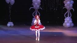 Танец Красной Шапочки  исполняет Кандыбаева Эмилия –педагог-хореограф Азари Надежда Мамедовна
