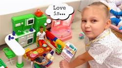 Алиса СТРОИТ ДОМИК для кукол ! Кукольный дом своими руками ! Build DOLLHOUSE for Barbie !
