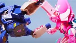 Arcee Faces Soundwave | Stop Motion Compilation | Animation | Transformers Official