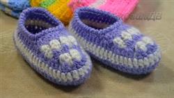 Детские тапочки - мокасины крючком(2-3 года). Childrens slippers - moccasins crochet.
