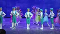 Детский танец из балета Щелкунчик
