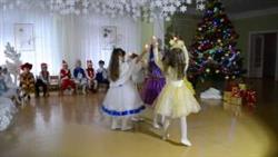 Красивый танец звездочек с фонариками Новогодний утренник в детском саду Средняя группа
