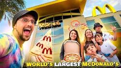 McDonalds Sells PIZZA!?  Worlds Largest McDonalds Tour  Museum of Illusions @ Icon Park Orlando
