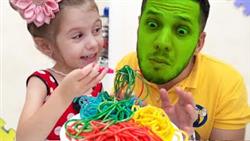 Preparing colored noodles pretend play and papa
