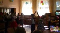 Танец в детском саду
