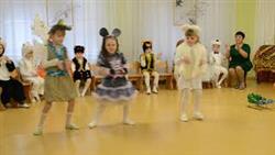 Задорный танец Мышек на Новогоднем утреннике в детском саду
